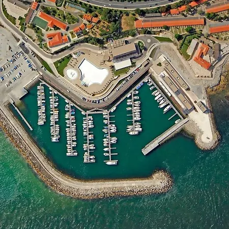 Sleep And Sail - Marina De - Lisbon's Coast Hotel en barco